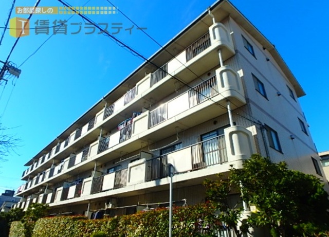 建物外観　駅まで真っ直ぐ。陽射しが燦々ライフ。。