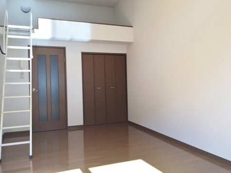 居室・リビング　別室参照