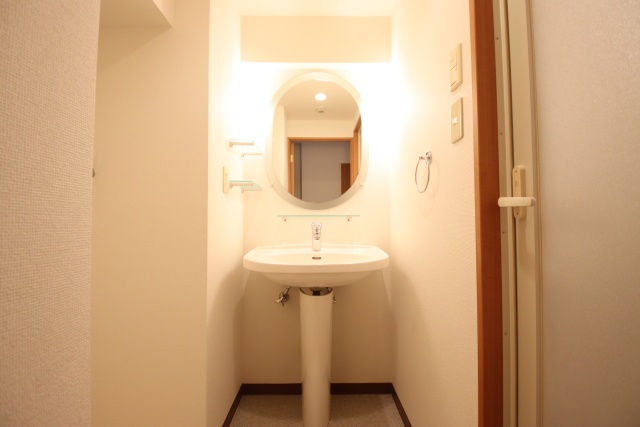 洗面設備　※別室の参考写真の為、現況優先です。