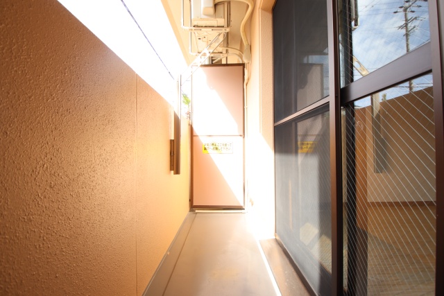 バルコニー　※別室の参考写真の為、現況優先です。