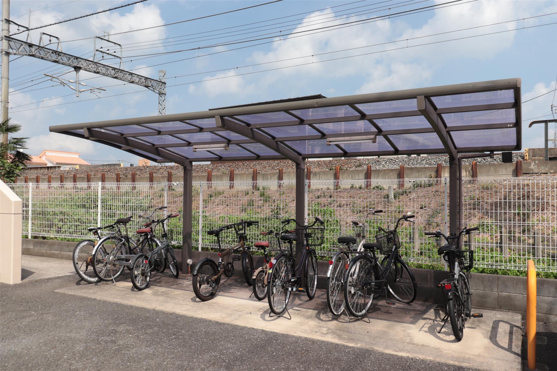 建物外観　自転車置場