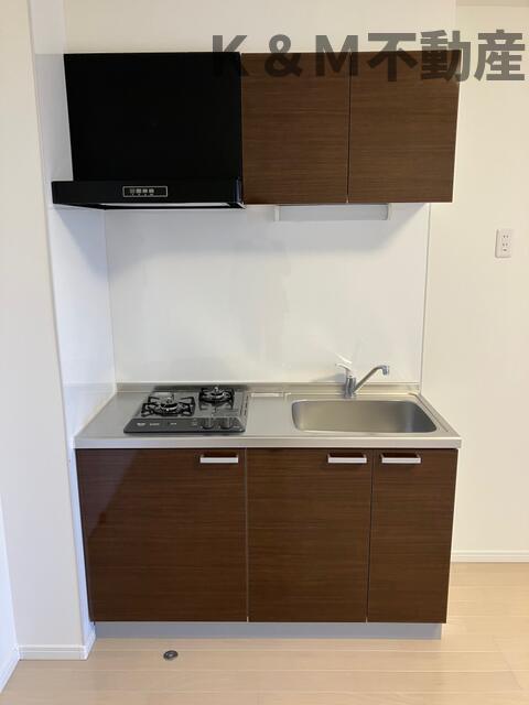 キッチン　コンパクトなキッチンで掃除もラクラク