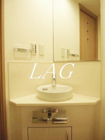 洗面設備　独立洗面台です。