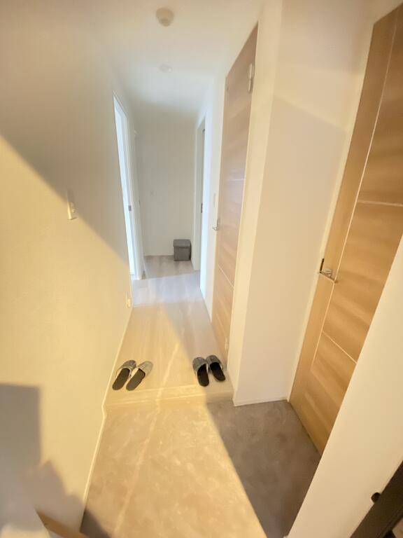 玄関　同間取り類似部屋参考画像です