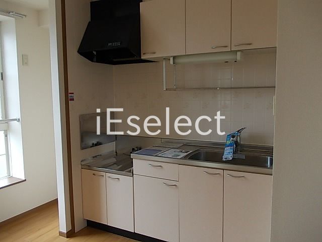 キッチン　作業スペースが広く取れますね♪