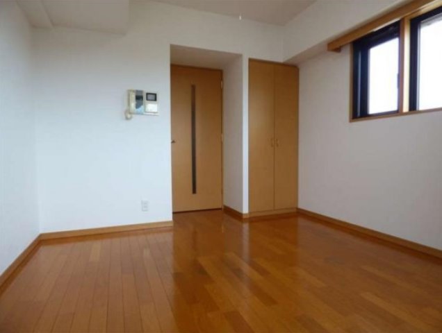 居室・リビング　6.0帖のきれいな洋室。