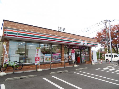 コンビニ　セブンイレブン 市川湊新田二丁目店（コンビニ）まで50m
