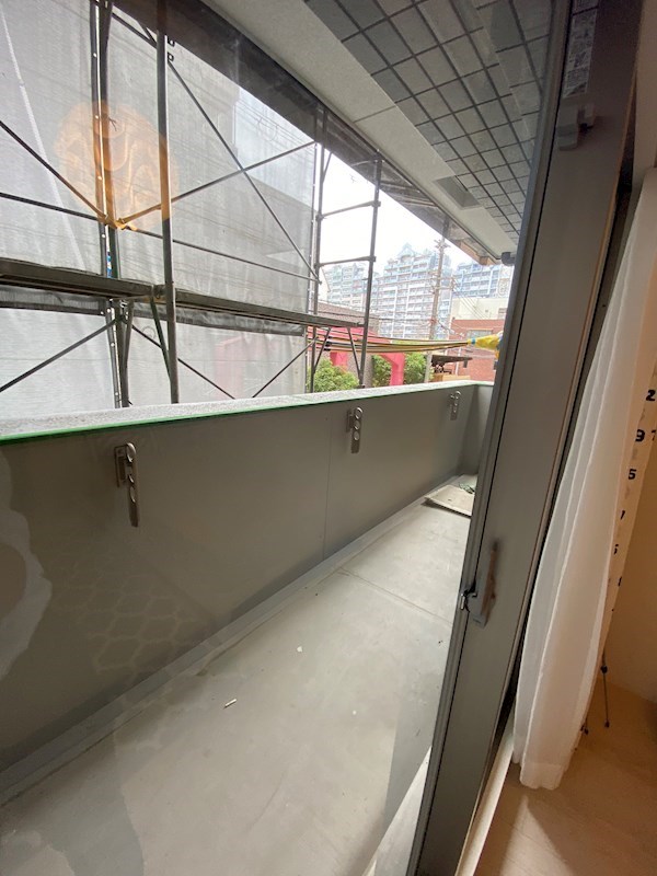 バルコニー　バルコニーからの眺めを楽しみながら食事をしませんか