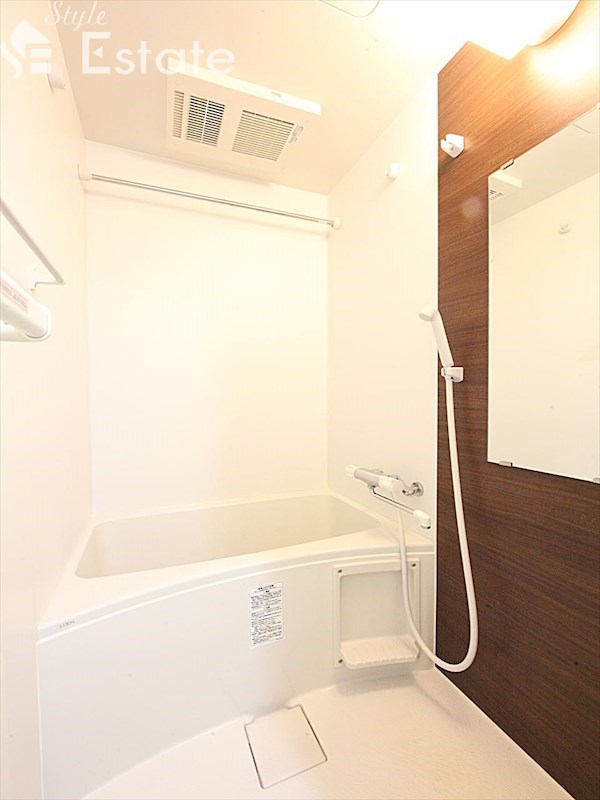 バス・シャワールーム　バスルーム