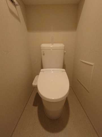 トイレ　別部屋の参考写真です。