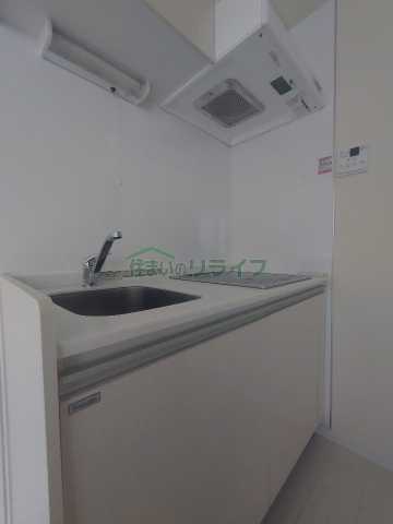 キッチン　別階層の参考写真になります。