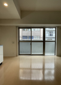 居室・リビング　UPWARD