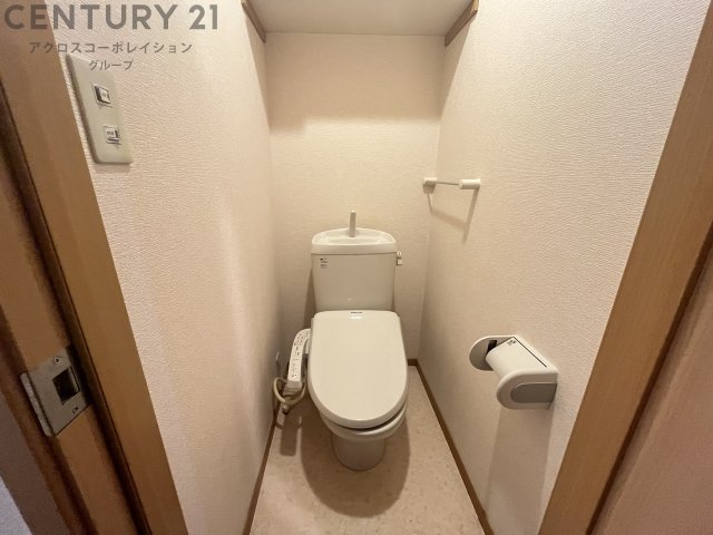 トイレ　温水洗浄便座付き☆