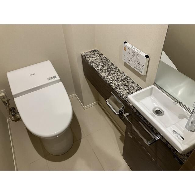 トイレ　別部屋参考写真