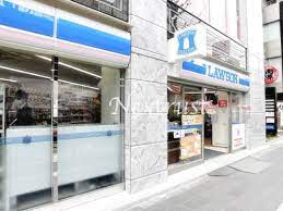 コンビニ　ローソン 港六本木通店（コンビニ）まで95m