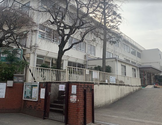 小学校　練馬区立開進第二小学校（小学校）まで556m