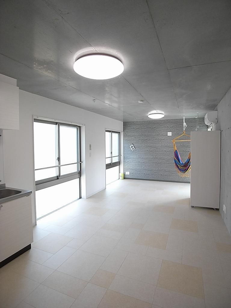 居室・リビング　LINEでのお問い合わせもお待ちしております♪