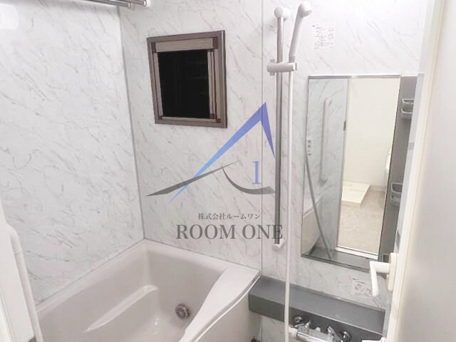 バス・シャワールーム　お風呂です。