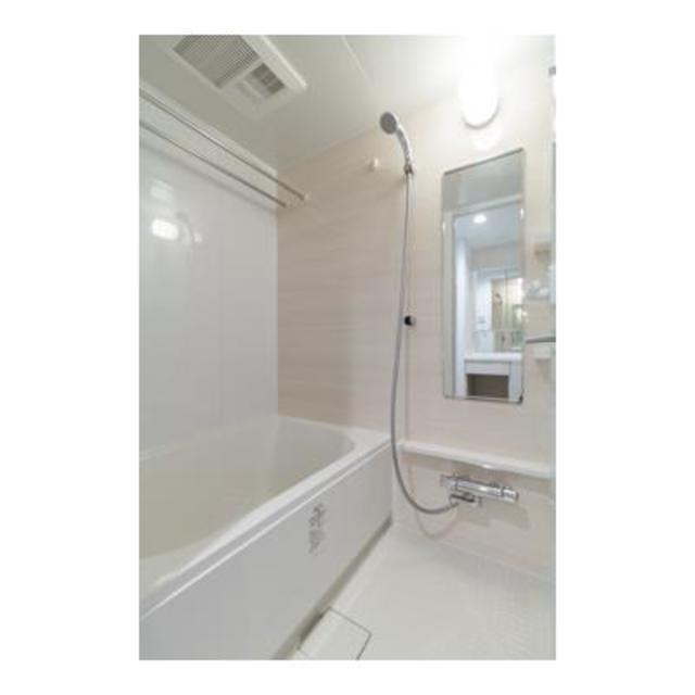 バス・シャワールーム　※写真は同タイプ住戸です。