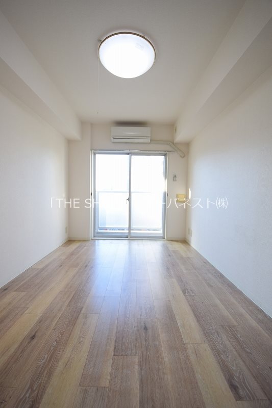 居室・リビング　洋室7.4畳