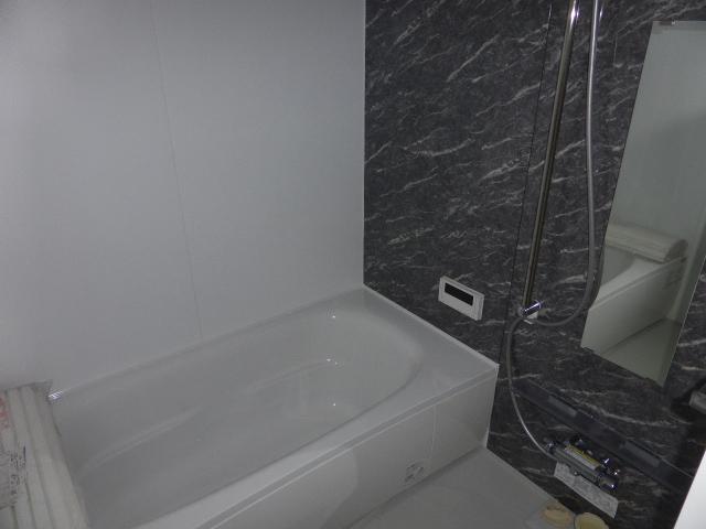 バス・シャワールーム　お風呂で日々の疲れを落としましょう