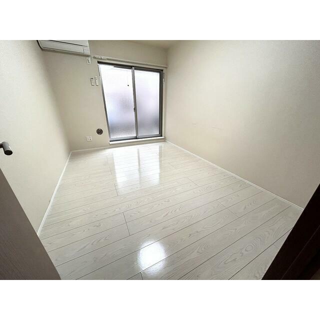 居室・リビング　別部屋参考写真です