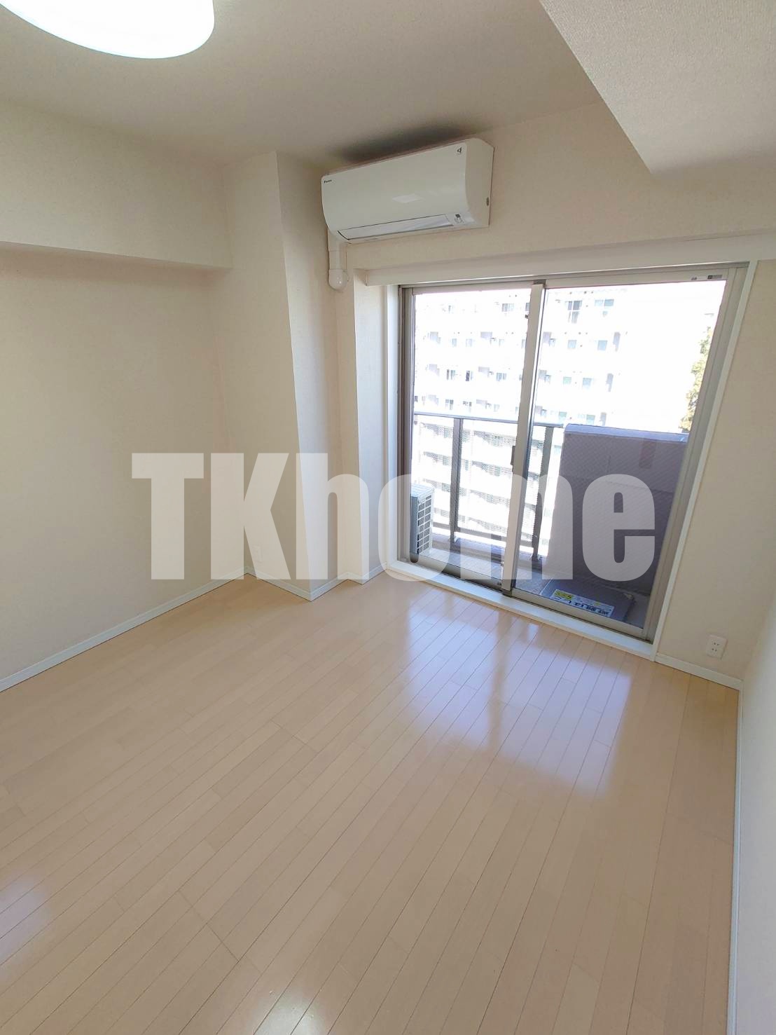 居室・リビング　フローリング6帖