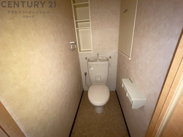 トイレ　掃除のしやすいシンプルなトイレです♪