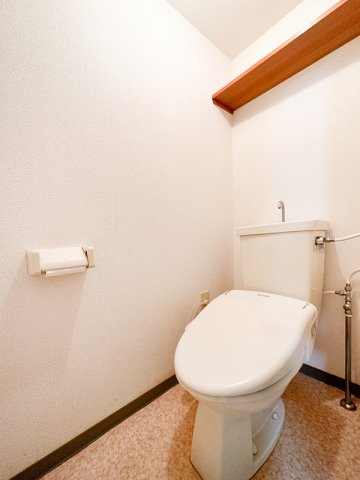 トイレ　シンプルで使いやすいトイレです