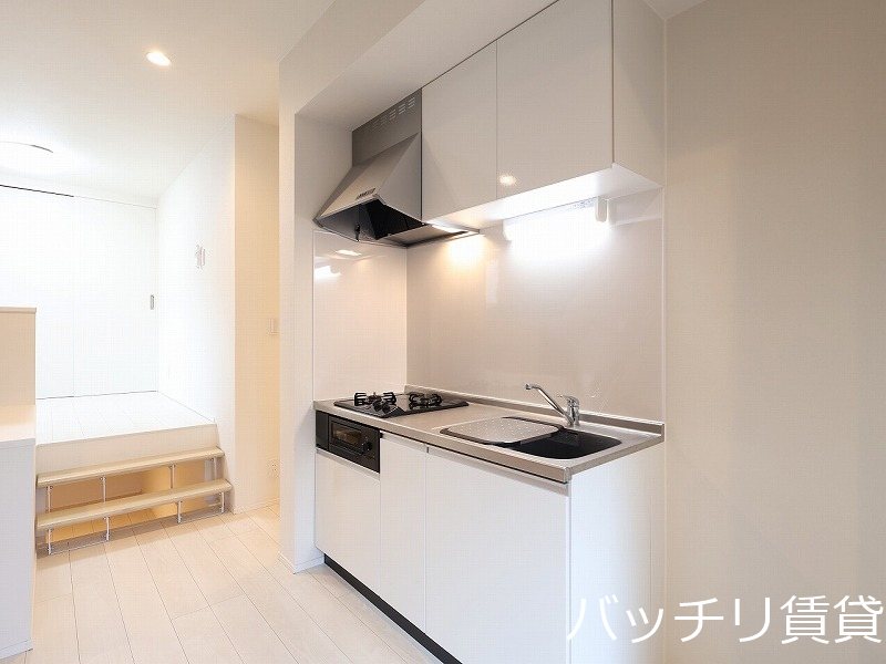 キッチン　同型タイプの為、現状を優先いたします。