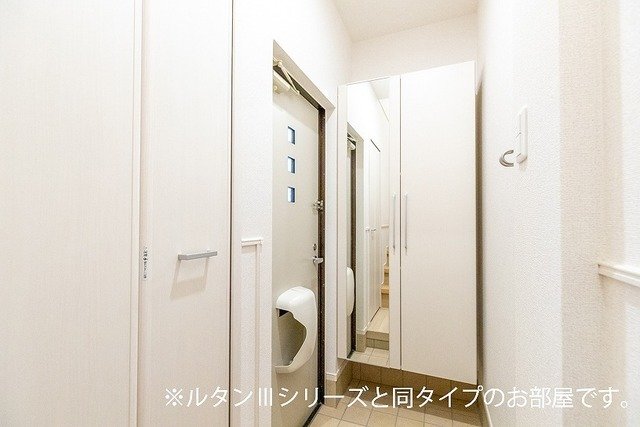 玄関　シンプルで使いやすい玄関です