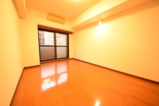 居室・リビング　★6.9帖洋室★