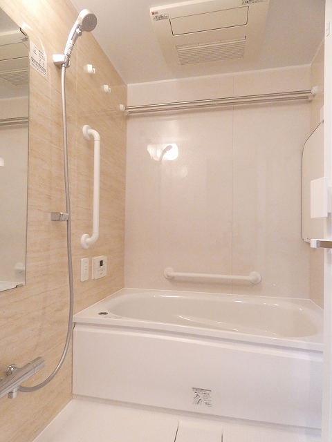 バス・シャワールーム　バス