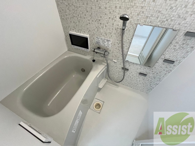 バス・シャワールーム　お風呂になります。一日の疲れを癒してくださいね。