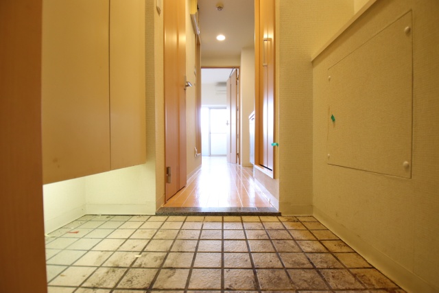 玄関　※別室の参考写真の為、現況優先です。