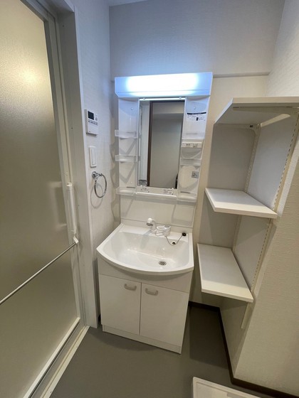 洗面設備　※別部屋の写真です