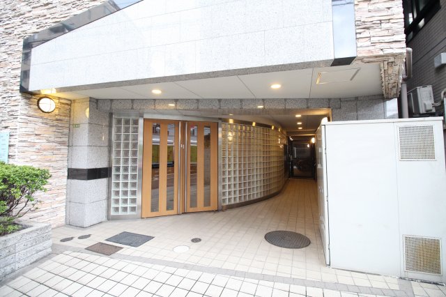 エントランス　パークウェル千駄木駅前　文京区千駄木3