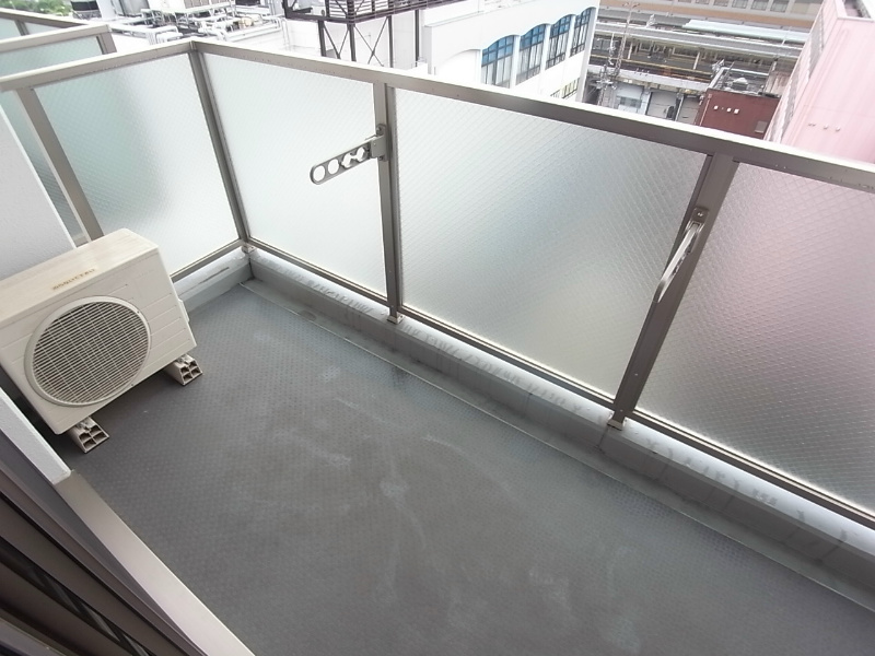 バルコニー　広いベランダ