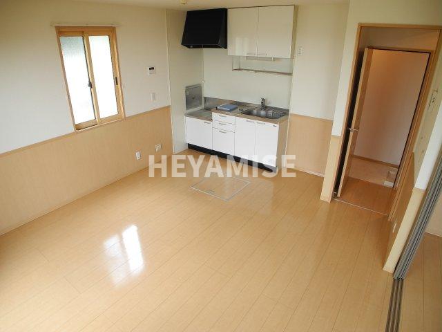 居室・リビング　※室内画像は別号室のもの