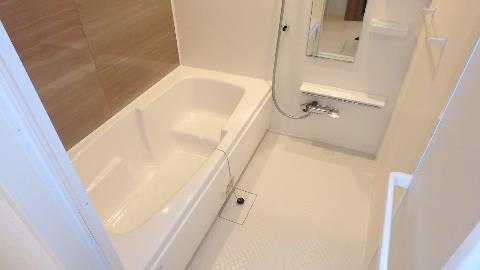バス・シャワールーム　１坪お風呂♪