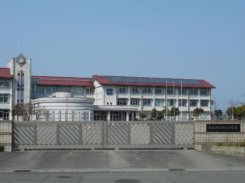 その他　玉城町立田丸小学校（その他）まで918m