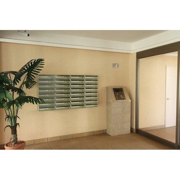 ロビー　セント公園通り