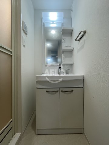 洗面設備　大阪難波Noah　独立洗面台