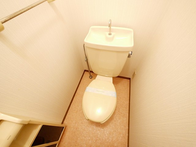 トイレ　清潔感のあるトイレです