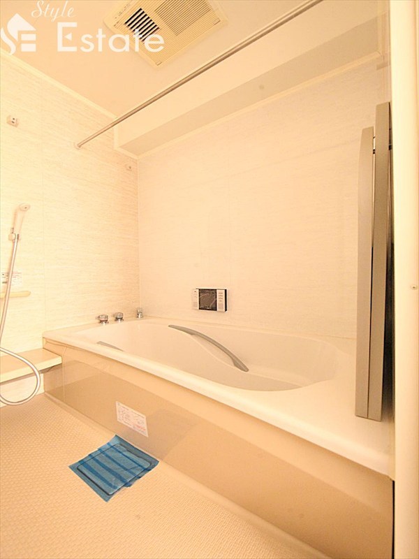 バス・シャワールーム　バスルーム