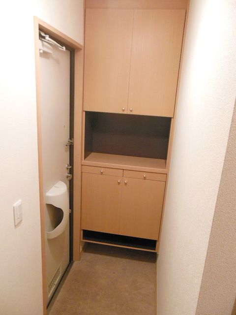 玄関　★玄関・下駄箱付です★