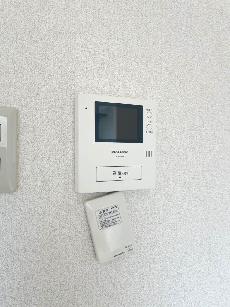 セキュリティ　モニター付きインターフォンです。
