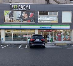 コンビニ　ファミリーマート（コンビニ）まで414m