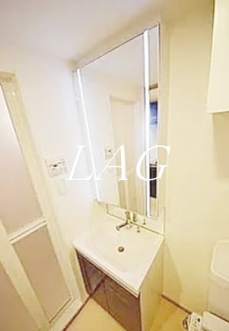 洗面設備　独立洗面台です。