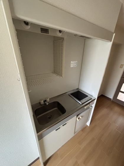 キッチン　※別部屋の写真です